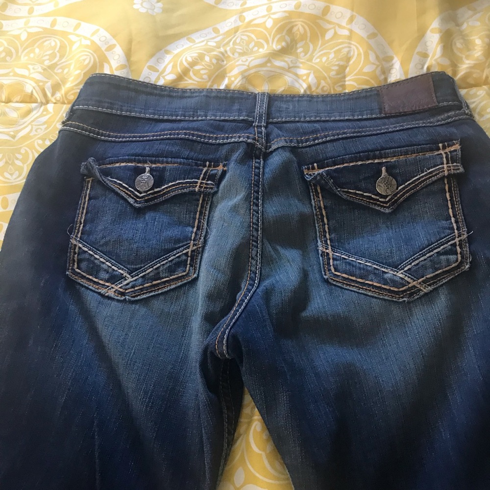 Buckle Jeans